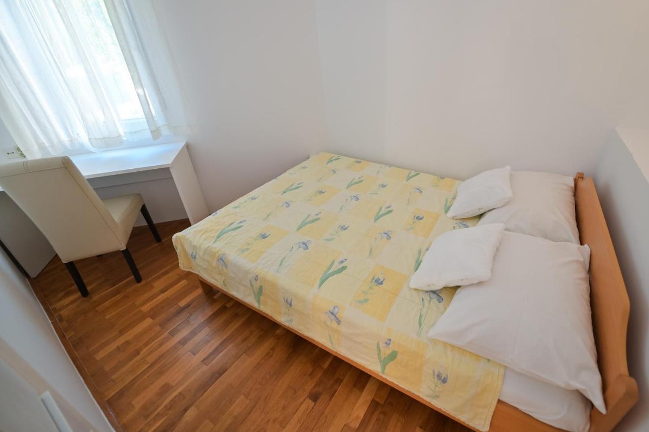 Apartment Center Ana Novalja Buitenkant foto